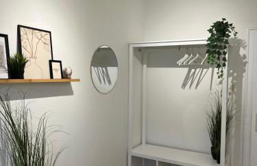 ZORO - 4 Zimmer- Küche - Balkon - Foto 2