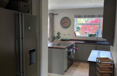 King Arthur's Rest House, Hot Tub & Garden Sleeps 10 - Foto 25