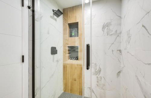 Stylish Chicago Retreat Walk to Loyola University - Foto 19