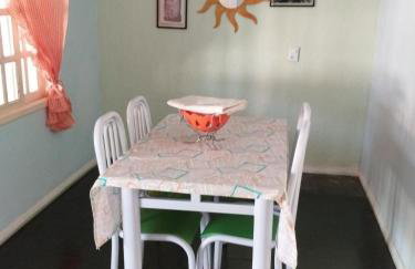 Cabo Frio, casa estilo colonial, ampla e confortável. - Foto 47