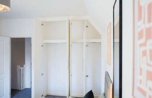 Luxurious 3-Story Townhouse, sleeps up to 10! - Foto 34