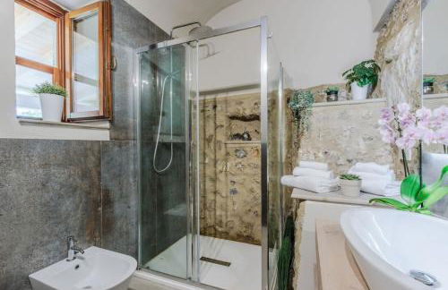 Entire Villa with Private Swimming Pool - Foto 27