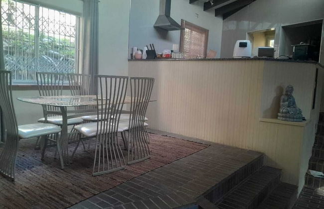 Fully Furnished Self Catering Home Away From Home - Foto 16