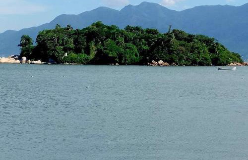 Studio com ar condicionado e estacionamento gratuito próximo ao aeroporto e praias - Foto 4