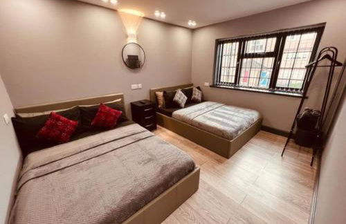 Urban Escape 4BedRoom House- With Free private Parking - Birmingham City - Foto 24