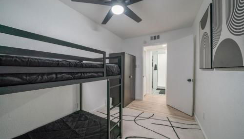 Cozy DT DFW Free Parking Pool Medical Dist - Foto 5