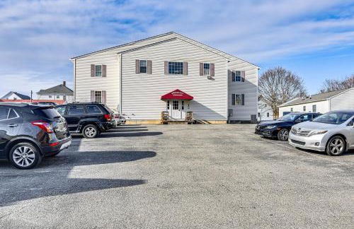 Walk to Waterfront Cozy Fall River Condo - Foto 23