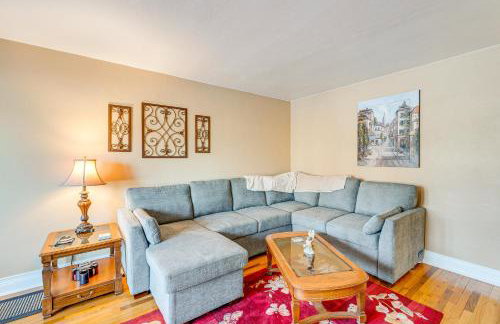 5 Mi to Dtwn Rockford Pet-Friendly Home with Yard! - Foto 1