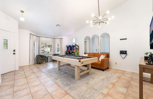 Luxury Vegas Escape,Pool, Playroom & Mtn Views - Foto 10