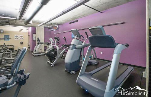 Condo w pvt balcony & gym access - Foto 28