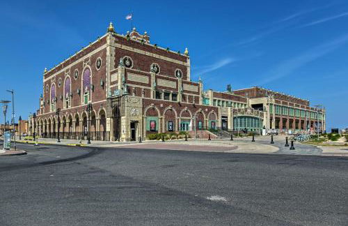 Central and Contemporary NJ Condo Steps to Shore! - Foto 26