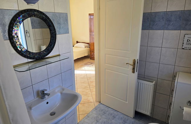 Skala - Villa - Sleeps 7 - Parking - Garden - Photo 17