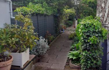 Coquet appartement 6 personnes avec jardin - Foto 2