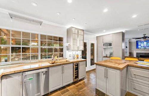 5 BR w/ Pool, close to Six flags, cowboy stadium, Globe Life field - Foto 42