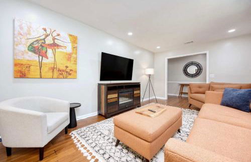 Near Botanical Garden with a Pool Charming on Charing - Foto 69