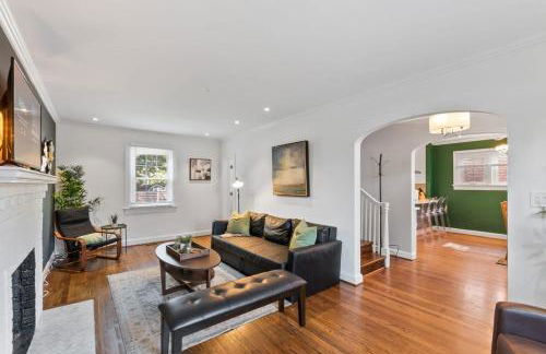 Massive 5BR Historic CozySuites House - Foto 7