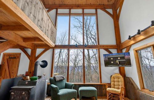 Cozy Mountain Retreat with Hot Tub & Fire Pit - Foto 4