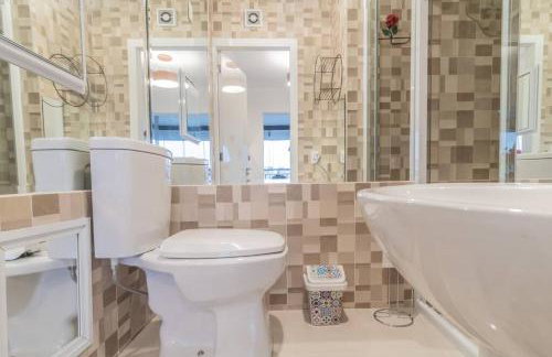 Flat sensacional 5 pessoas em condomínio moderno 2 suites climatizados - Foto 16