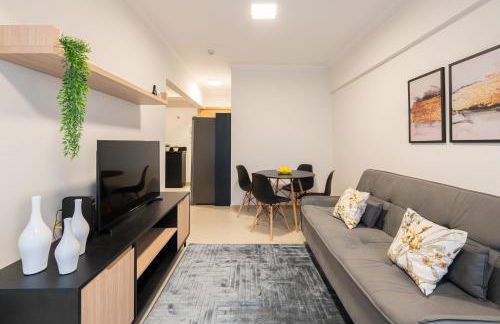 Localização Central! A 450 metros da Vila Germânica Loft com Piscina, Ar-Condicionado, Wi-Fi, Cozinha completa, Garagem Privativa, Espaço Zen, Academia, Sauna, e Mercadinho 24h - Foto 6