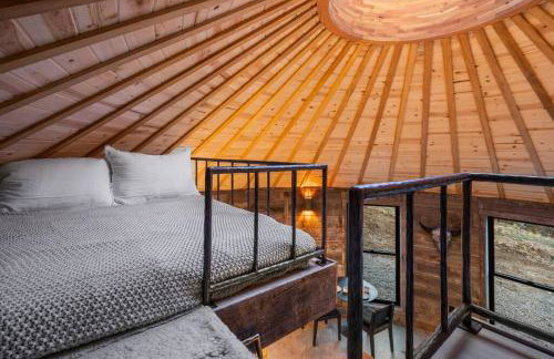 Mountain Yurt - Luxe Yellowstone Cabin I Condé Nast - Foto 43