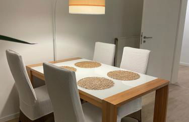 Charmante Doppelhaushälfte mit geräumiger Wohnung und Sonnenterrasse in Wiehl - Foto 2