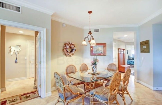 Deluxe Condo at the heart of Main Beach by RedAwning - Foto 20