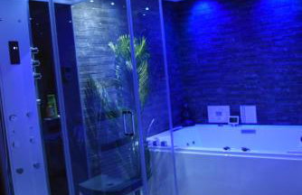 SPA privatif Love room, Le Hammam et Bulles, chez Nuits Chartraines - Foto 9