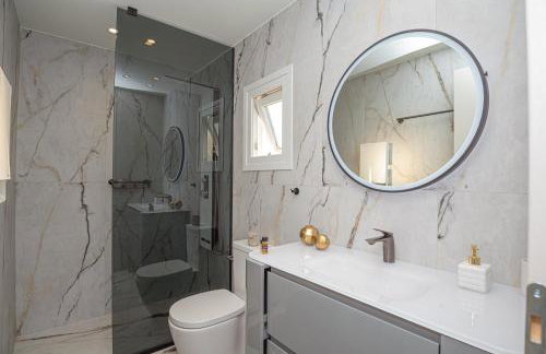 Daedalus Luxury Home - Seaview & Heated Pool - Foto 65