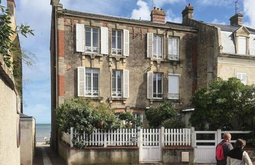 La BALEINE BLEUE - Foto 19