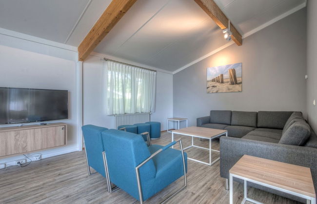 Bungalow Near Dutch Beaches & Nature Trails - Photo 5