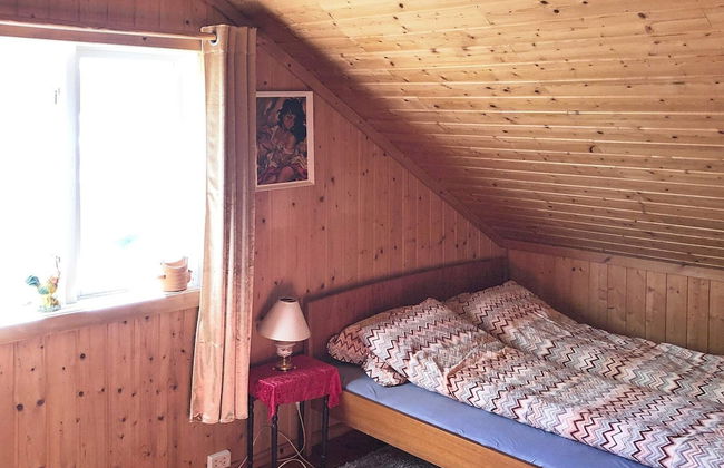 6 Person Holiday Home in Utvik - Foto 6