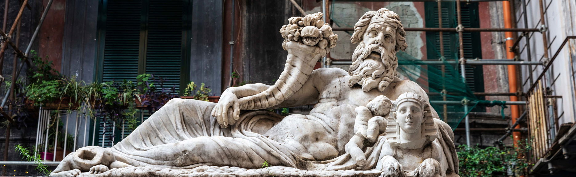 Visita di Spaccanapoli, Chiostro di Santa Chiara e Cristo Velato