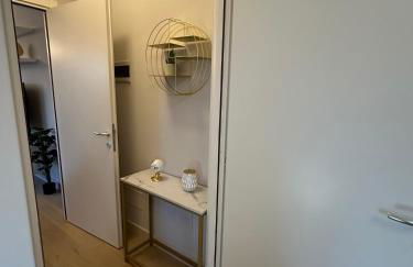 The Captain Apartments Marina next to Verbella Leonardo Academy MXP - Photo 7