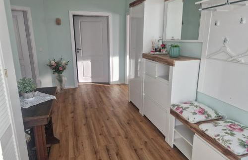 Rosenhaus Nähe Bodden und Ostsee an den Kranichfeldern - Foto 5