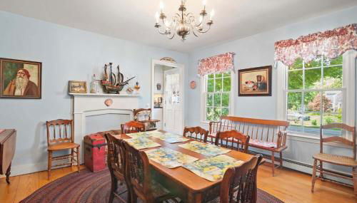 On the Chatham Loop - 1 Min to the Beach - Photo 5