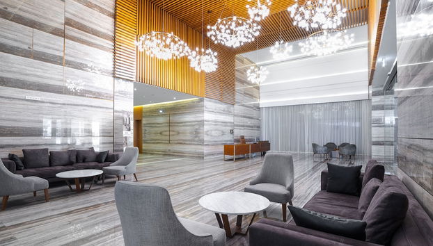 Coin salon dans le hall