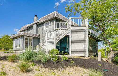 Elegant Gloucester Beach Getaway with Ocean Views! - Foto 32