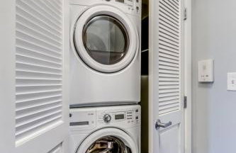 Chic City Apartment with parking Canal View RoofDeck - Foto 22