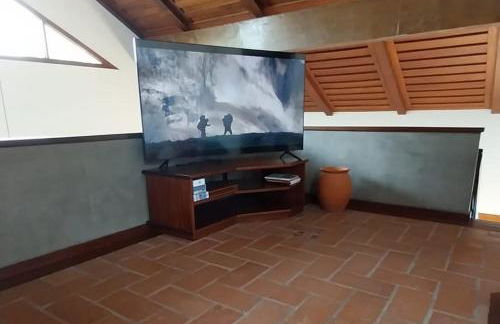 Spacious house with pool - 100m from the sea in Guaecá - Foto 38