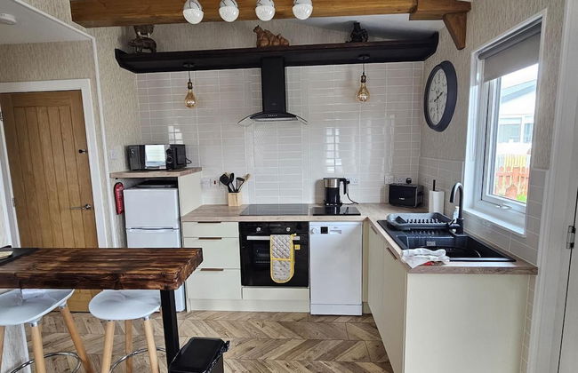 1 Bed Cabin - Sleeps 2 - Pets - 2 Min To Beach - Foto 7