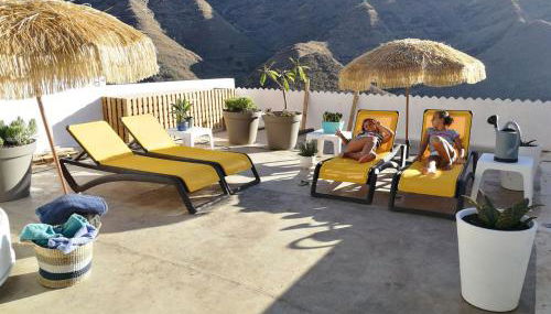 Vilna House with private pool, jacuzzi and garden -Optional pool and jacuzzi heating - Foto 4, sunbed