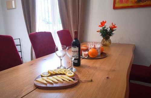 Chalet Campoamor con piscina privada - Foto 11