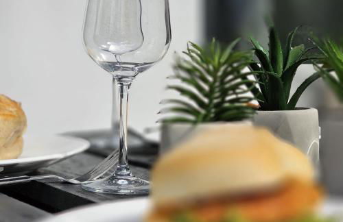 The World, Stilvolles Apartment, Stadtzentral, Parking Free, Late Check In - Foto 22