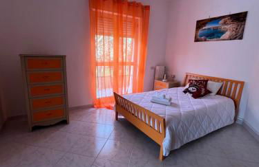 Elena House - Photo 7