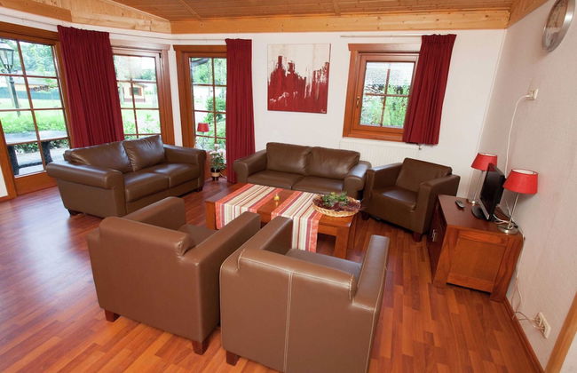 Wooden Chalet 30 km From Maastricht - Foto 3