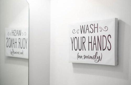 Duke 10 Min Away 3 Bedroom - Photo 20