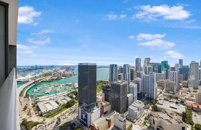 Perfect Studio Stay in Downtown Miami - Photo 24