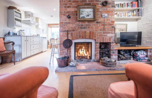 Fen Cottage, Walberswick - Photo 2