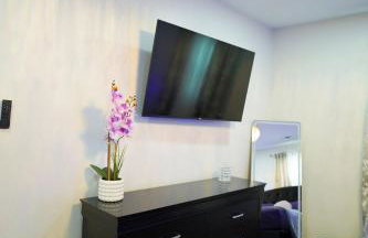 Modern Luxe Retreat -Heart of Chesterfield - Foto 21