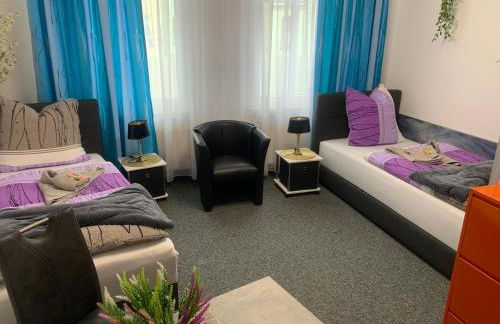 Best Preis City Apartment Stadtzentrum Wittenberge Modernes Ambiente max 2 Personen Einzelbetten voll ausgestattet mit Prime und WLAN - Foto 2